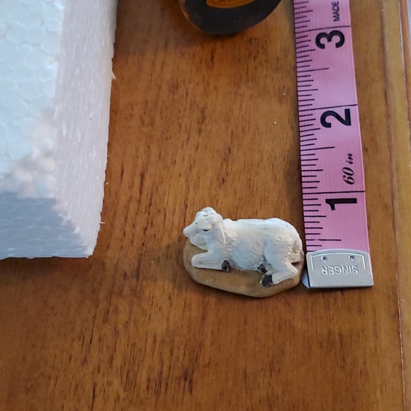 Small Nativity set - Picture 8 of 8